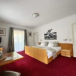 Luise 4*