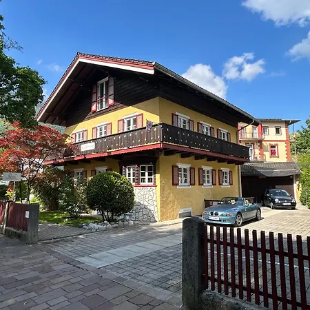 Luise Guest house *