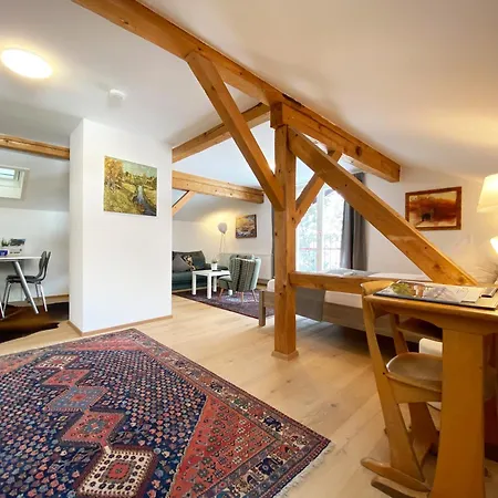 Luise Guest house